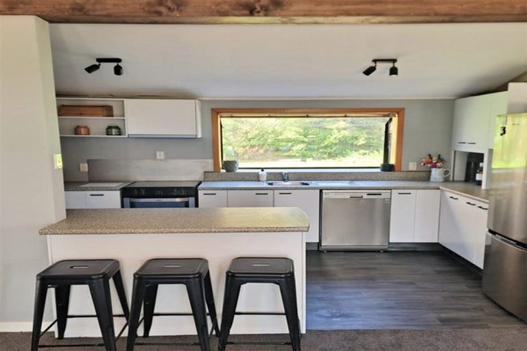 Photo of property in 51 Allan Street, Waiwera South, Clinton, 9584