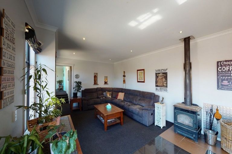 Photo of property in 571 Waitarere Beach Road, Waitarere Beach, Levin, 5510
