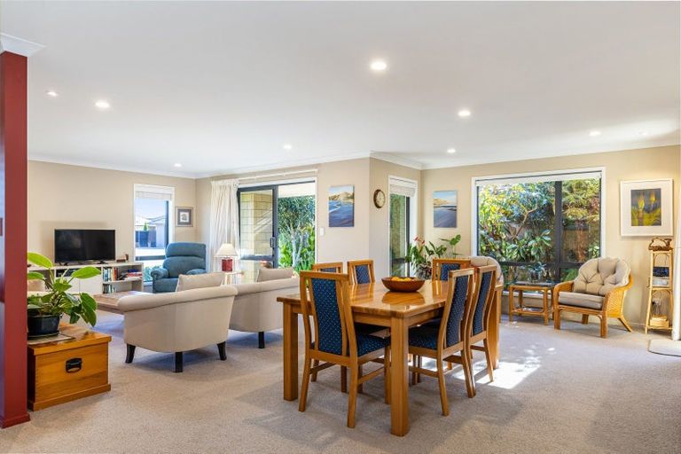 Photo of property in 26 Ara Drive, Redwoodtown, Blenheim, 7201