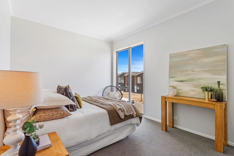 Photo of property in 35 Roundel Crescent, Whenuapai, Auckland, 0618