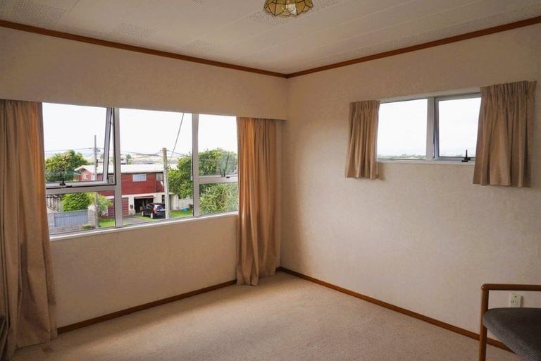 Photo of property in 12 Seaview Road, Ruakaka, 0116