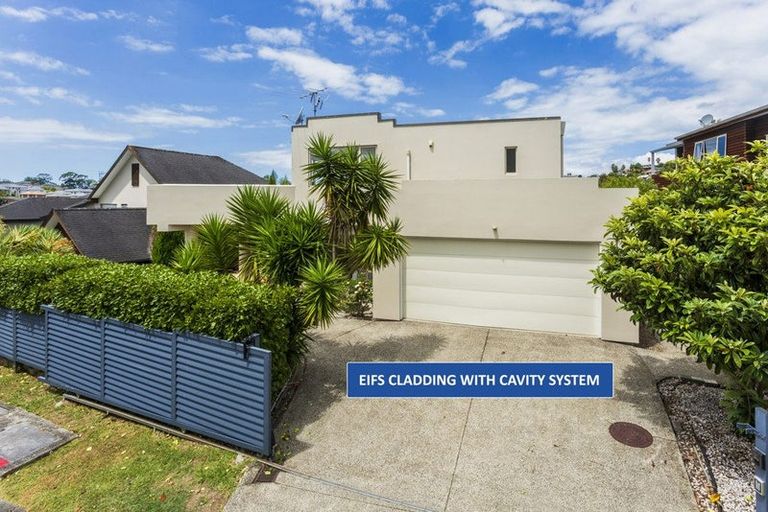 Photo of property in 78 Medallion Drive, Oteha, Auckland, 0632