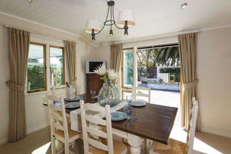 Photo of property in Blackhorse Cottage, 14 Iwa Street, Mapua, 7005