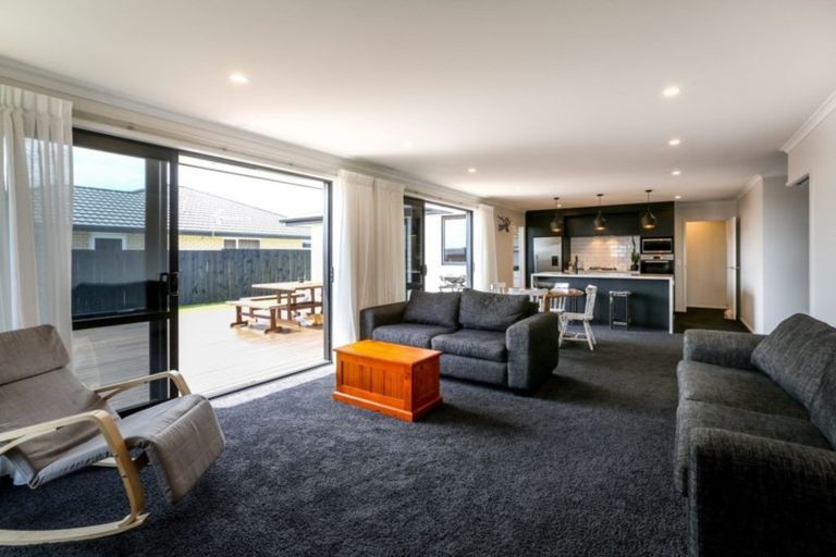 Photo of property in 3 Roy Johns Way, Bell Block, New Plymouth, 4312