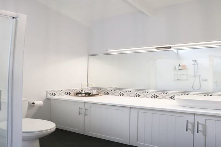 Photo of property in 65b Govett Avenue, Frankleigh Park, New Plymouth, 4310