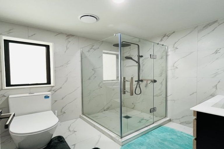 Photo of property in 2/19 Calvert Avenue, Mangere East, Auckland, 2024