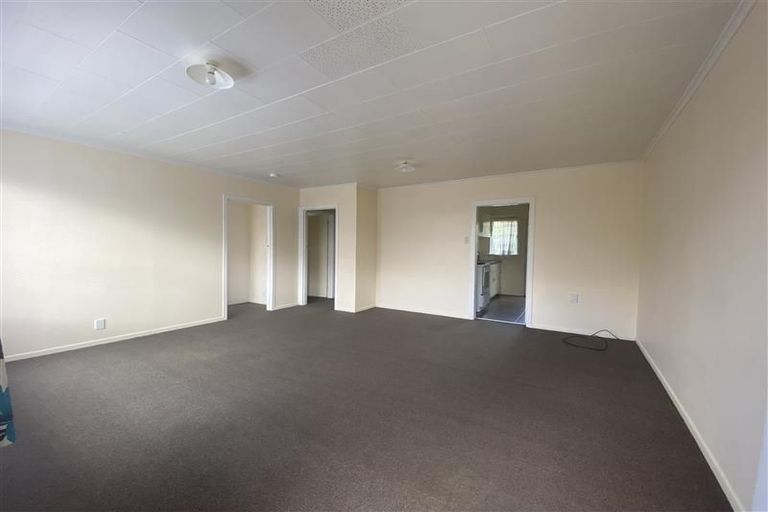 Photo of property in 4/63e Owairaka Avenue, Mount Albert, Auckland, 1025