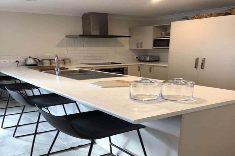 Photo of property in 10 Te Kio Crescent, Papamoa Beach, Papamoa, 3118