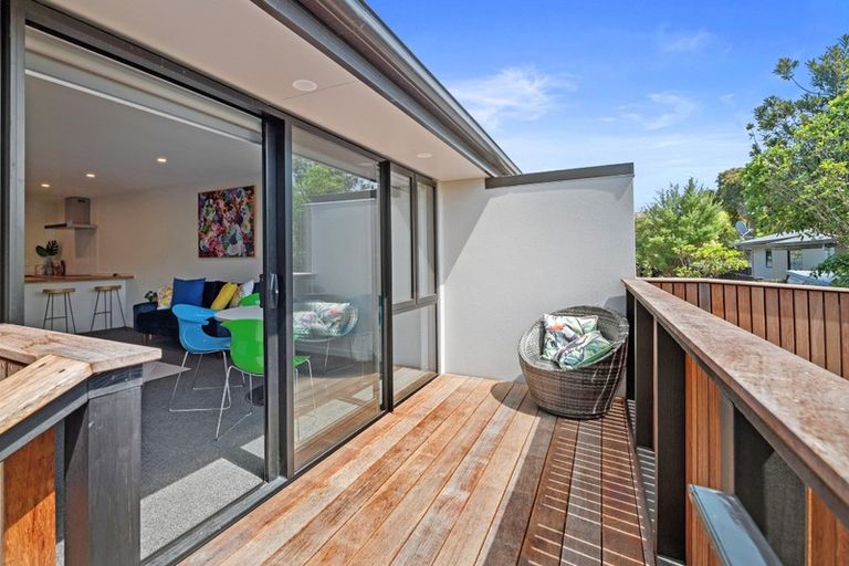 Photo of property in 2/71b Main Road, Redcliffs, Christchurch, 8081