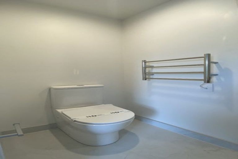 Photo of property in 6 Tuputupu Drive, Kumeu, 0810