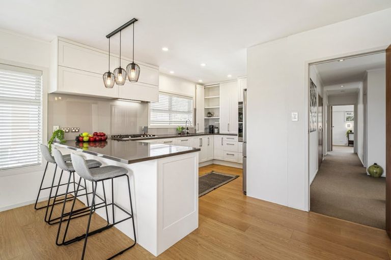 Photo of property in 34 Marywil Crescent, Hillcrest, Auckland, 0627