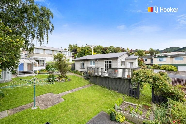 Photo of property in 7 Springdon Avenue, Sawyers Bay, Port Chalmers, 9023