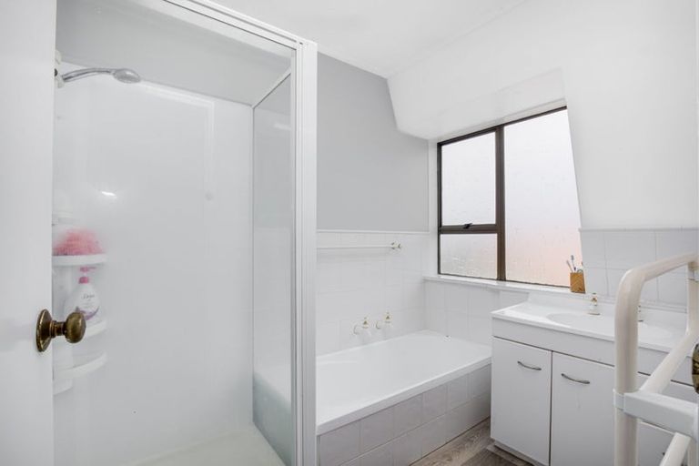 Photo of property in 7 View Road, Houghton Bay, Wellington, 6023