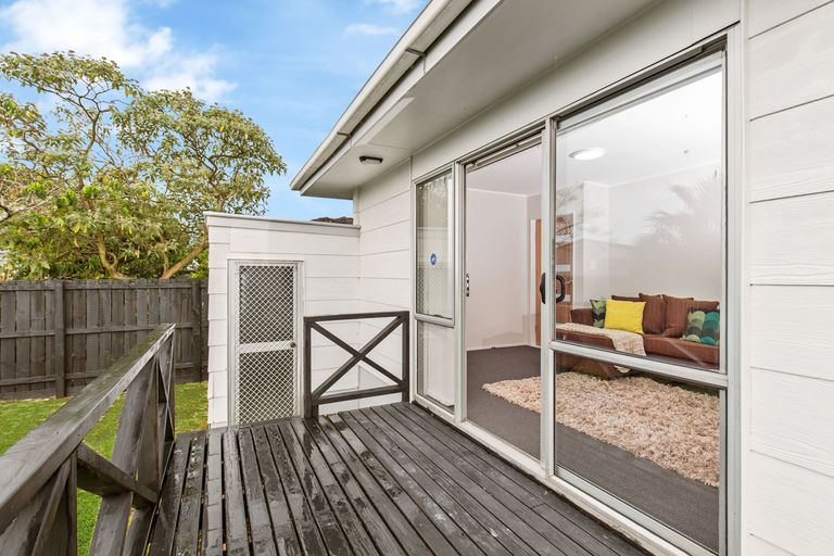 Photo of property in 2/22 Bingara Place, Favona, Auckland, 2024
