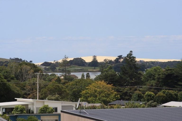 Photo of property in 10 Kuaka Crescent, Mangawhai, 0505