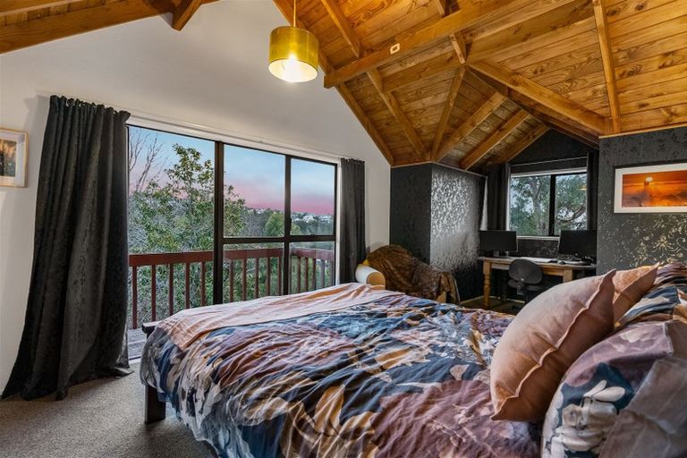 Photo of property in 41 Lingham Crescent, Torbay, Auckland, 0630