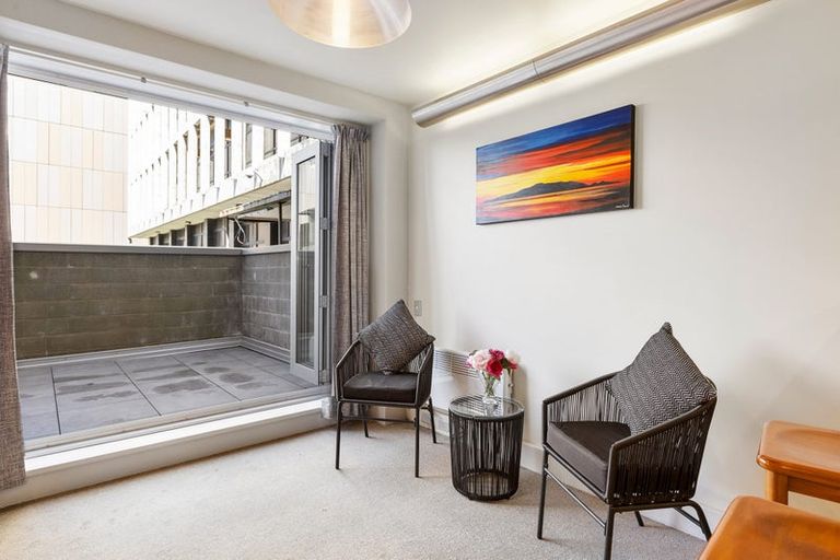 Photo of property in St Pauls Apartments, 46/43 Mulgrave Street, Thorndon, Wellington, 6011