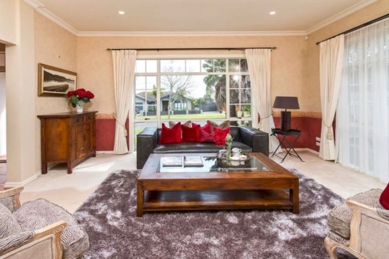 Photo of property in 16 Dairyland Drive, East Tamaki Heights, Auckland, 2016