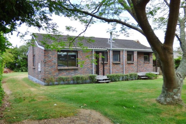 Photo of property in 32 Charles Crescent, Rainbow Point, Taupo, 3330