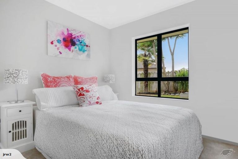 Photo of property in 207 Burswood Drive, Burswood, Auckland, 2013