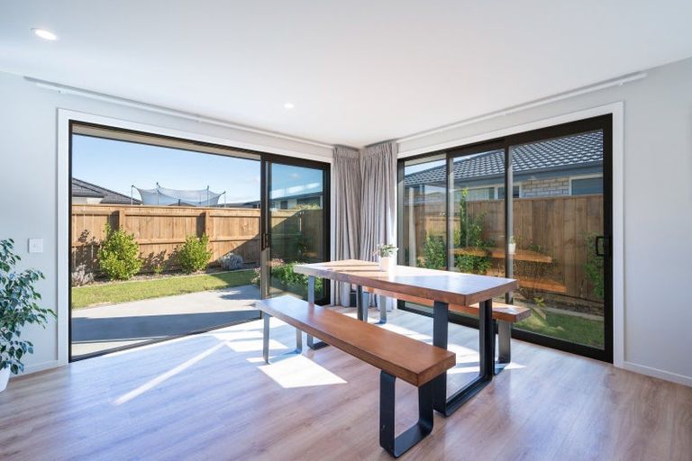 Photo of property in 5 Esher Lane, Richmond, 7020