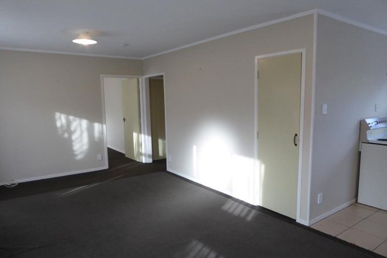 Photo of property in 4 Wyvern Place, Glenfield, Auckland, 0629