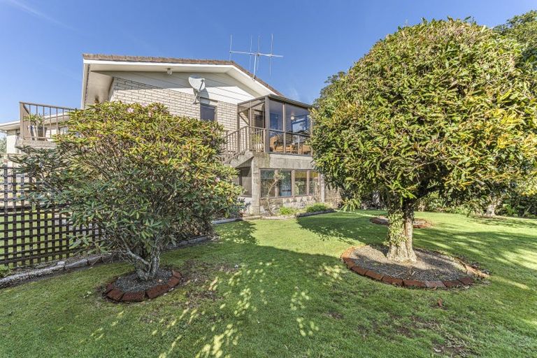 Photo of property in 10b Hickford Place, Okato, 4335