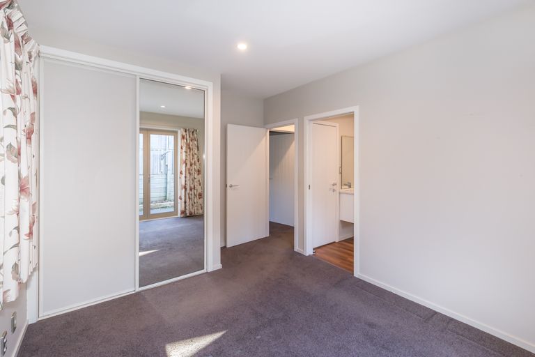 Photo of property in 110 Centaurus Road, Huntsbury, Christchurch, 8022