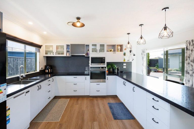 Photo of property in 82 James Line, Kelvin Grove, Palmerston North, 4414