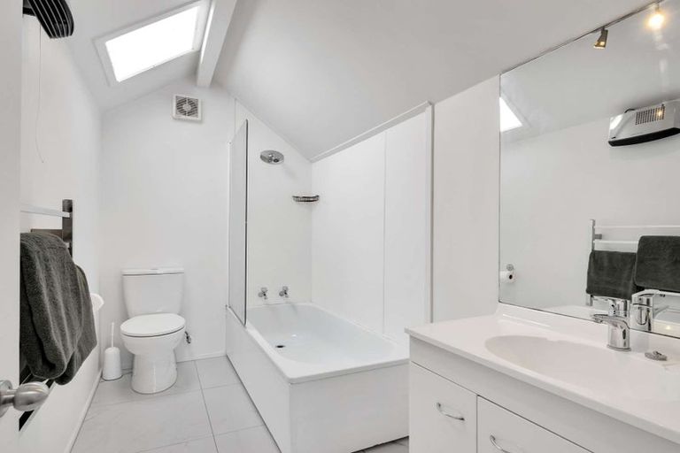 Photo of property in 6 Aiken Road, Saint Johns Hill, Whanganui, 4501