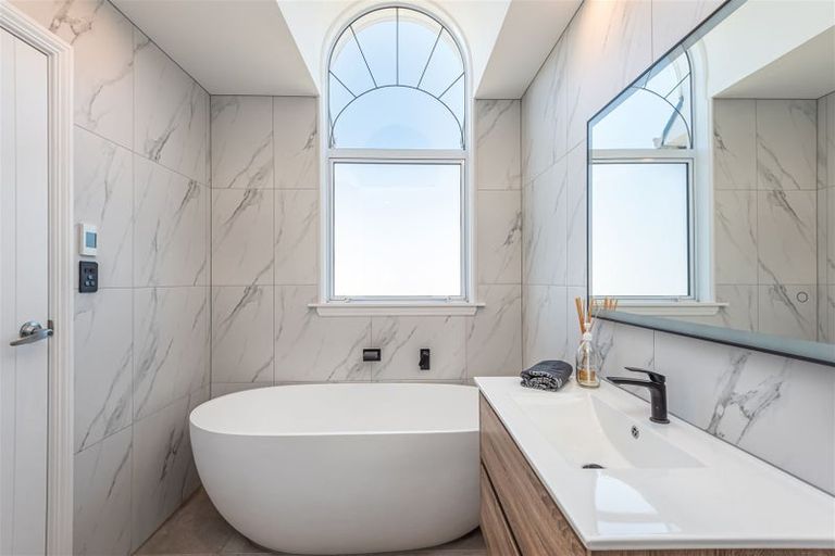 Photo of property in 223 Maidstone Road, Avonhead, Christchurch, 8042