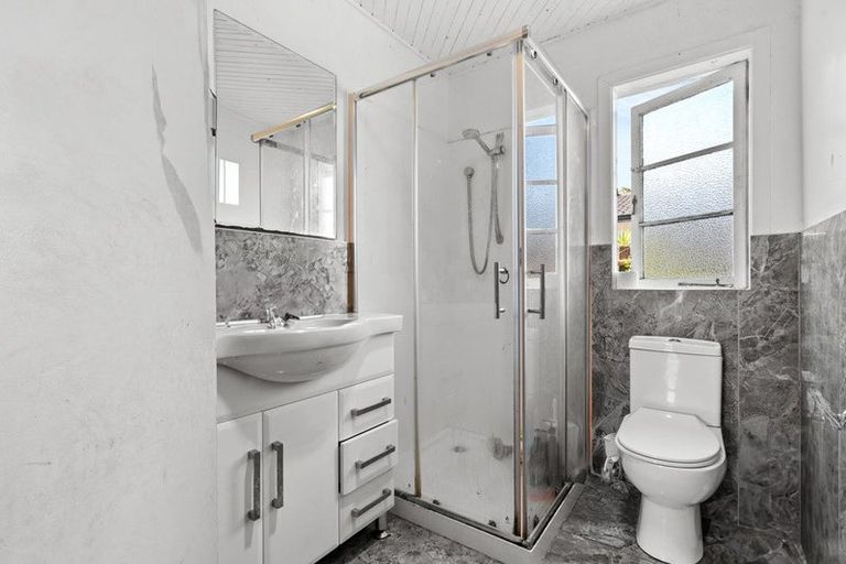 Photo of property in 1/3 James Road, Manurewa, Auckland, 2102