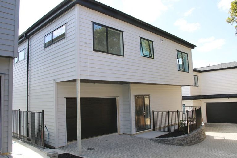 Photo of property in 55d Simpson Road, Ranui, Auckland, 0612