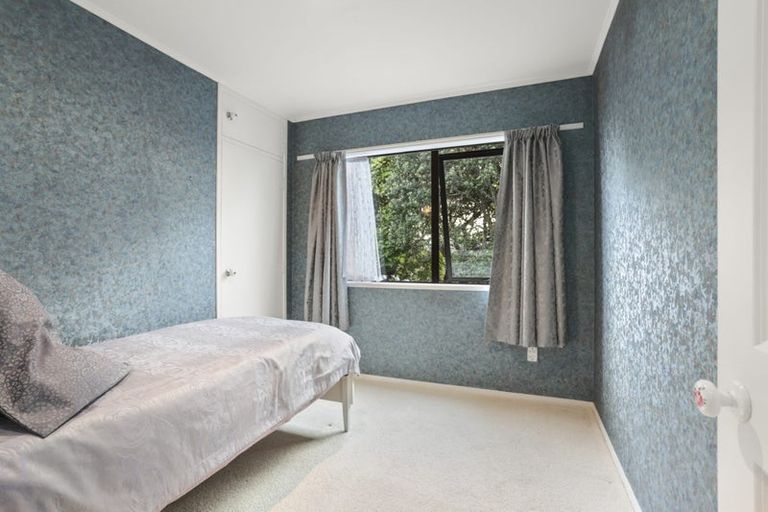 Photo of property in 22 Grendon Road, Titirangi, Auckland, 0604