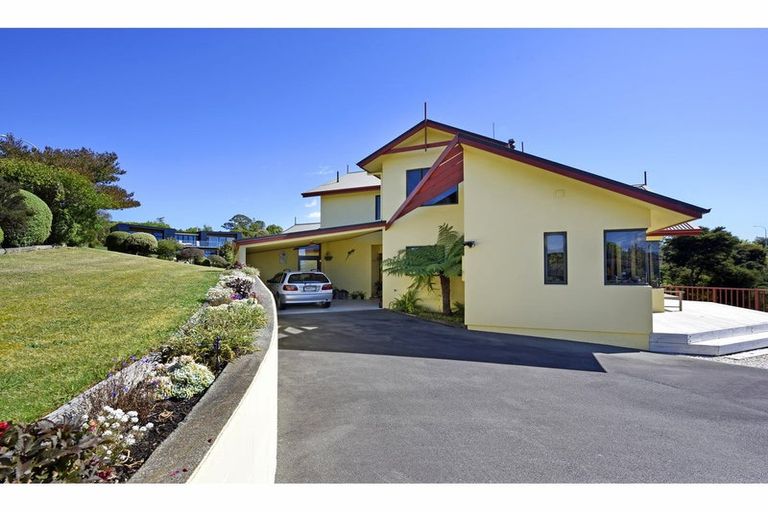 Photo of property in 9 Van Beek Place, Ruby Bay, Mapua, 7005