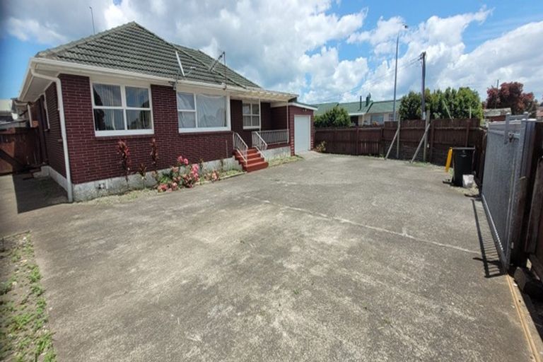 Photo of property in 56 Buckland Road, Mangere East, Auckland, 2024