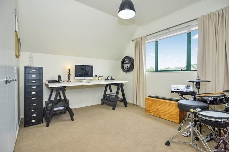 Photo of property in 24 Brookvale Park, Stanmore Bay, Whangaparaoa, 0932