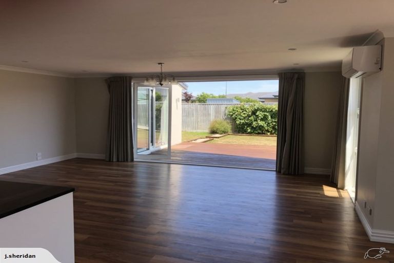 Photo of property in 14 Beech Drive, Rangiora, 7400