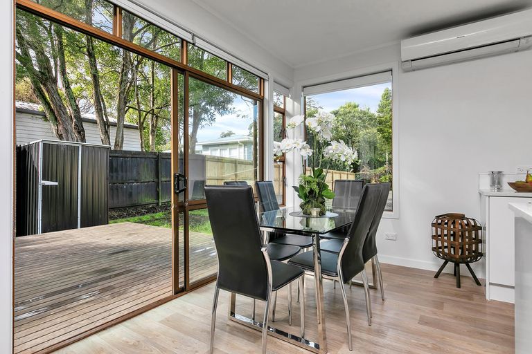 Photo of property in 192 Henderson Valley Road, Henderson, Auckland, 0612