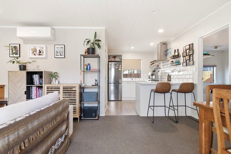 Photo of property in 65 Coopers Road, Dallington, Christchurch, 8061