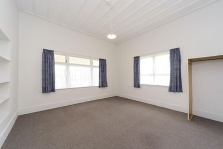 Photo of property in 221 Ferguson Street, Palmerston North, 4410