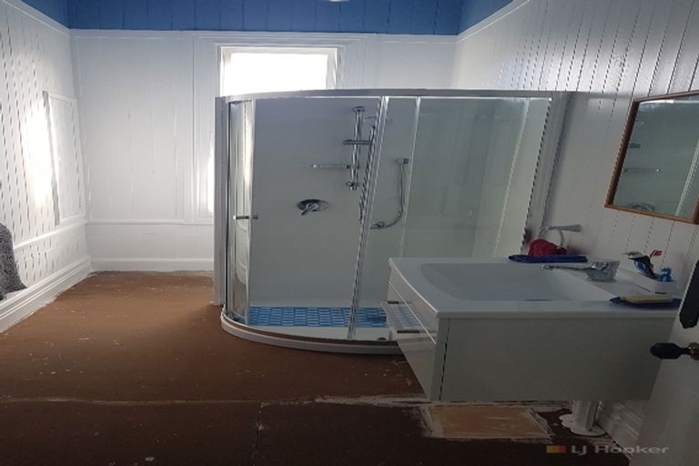 Photo of property in 15 Coronation Street, Waimate, 7924