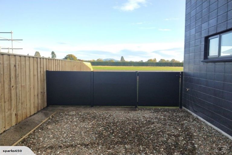Photo of property in 7 Grey View Grove, Rangiora, 7400