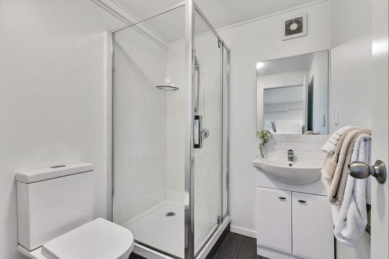 Photo of property in 233 Point View Drive, Dannemora, Auckland, 2016