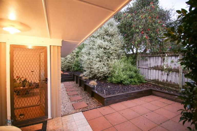 Photo of property in 1/1 Broadview Place, Howick, Auckland, 2014