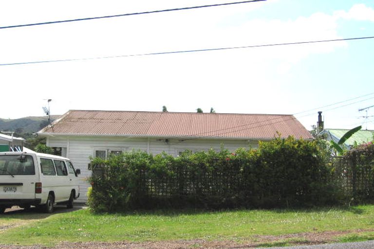 Photo of property in 4 Albert Crescent, Ostend, Waiheke Island, 1081