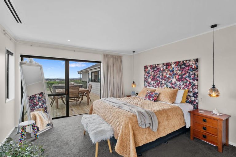 Photo of property in 86 Whites Road, Whitford, Howick, 2571