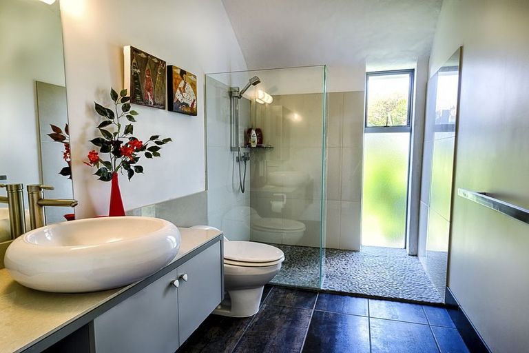 Photo of property in Solemer Beach House, 80 Paetawa Road, Peka Peka, Waikanae, 5391