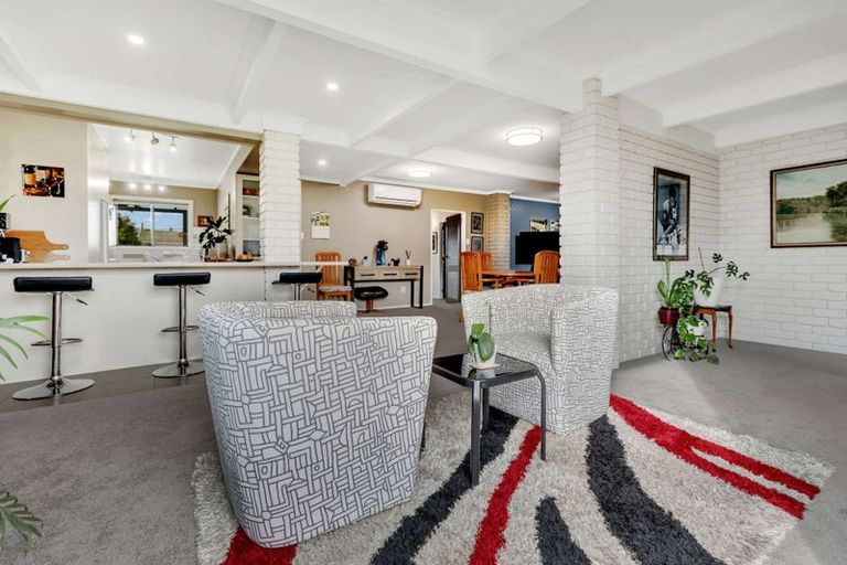 Photo of property in 4 Willow Avenue, Hannahs Bay, Rotorua, 3010