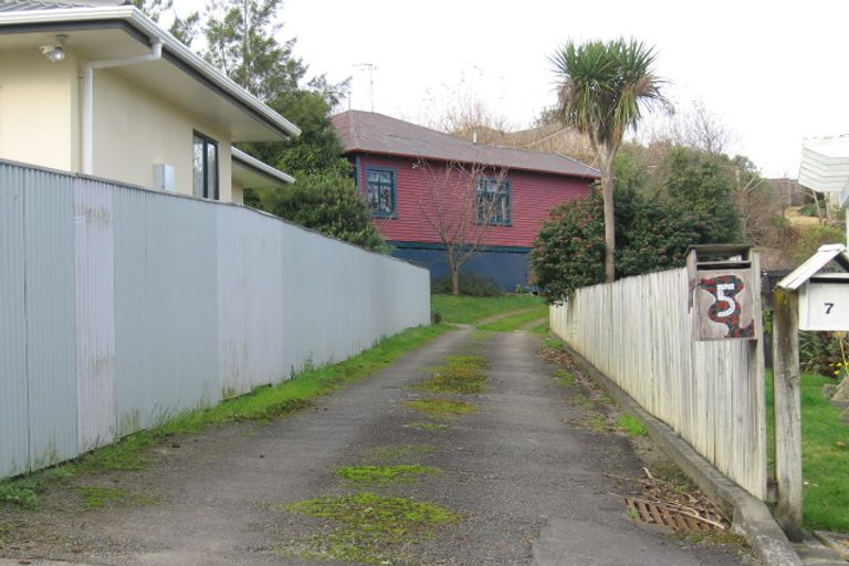 Photo of property in 5 Springdale Grove, Fitzherbert, Palmerston North, 4410